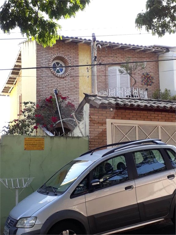 Sobrado à venda com 4 quartos, sendo 1 suíte,  em Rio Pequeno, São Paulo, SP