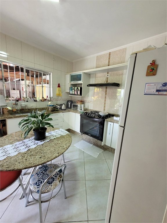 Casa Térrea à venda com 4 quartos, sendo 1 suíte,  em Vila Nova Socorro, Mogi das Cruzes, SP