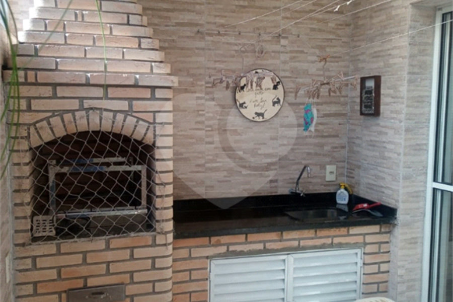 Casa à venda com 3 quartos, sendo 1 suíte,  no condomínio Village St. Louis, São Paulo - SP