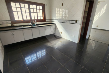 Casa à venda ou para alugar com 3 suítes no condomínio Villagio Capriccio, Louveira - SP