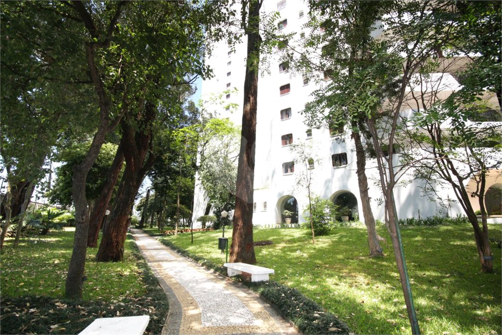 Apartamento para alugar com 3 quartos, sendo 1 suíte, em Granja Julieta, São Paulo, SP