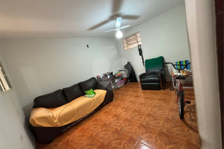 Casa à venda com 3 quartos, sendo 1 suíte,  em Jardim Itália, Itapetininga, SP
