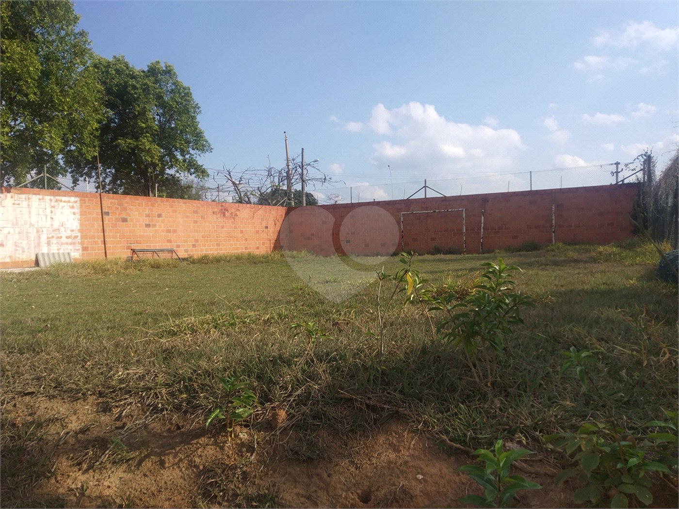 Chácara à venda com 3 quartos em Chácara Alvorada, Indaiatuba, SP