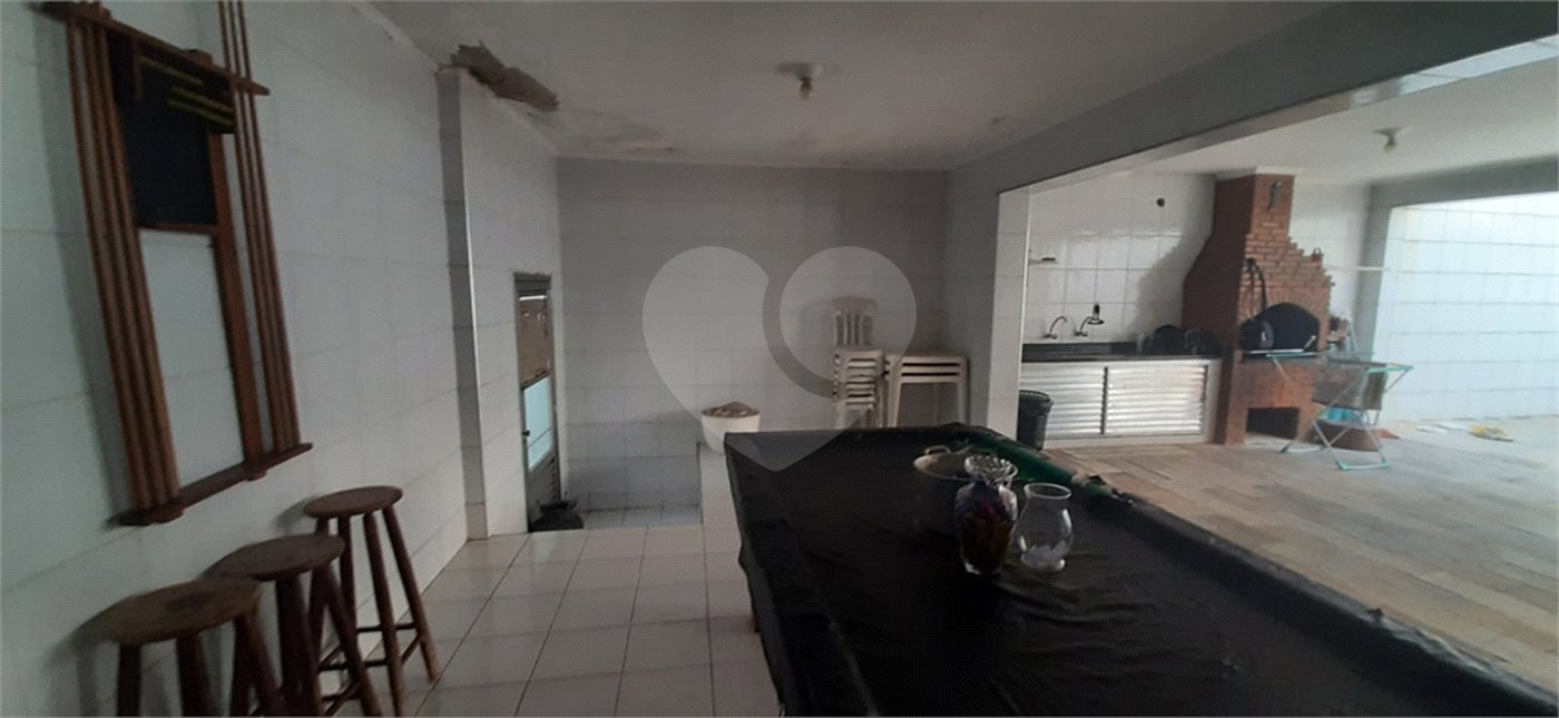 Sobrado à venda com 5 quartos, sendo 1 suíte,  em Vila Rosália, Guarulhos, SP