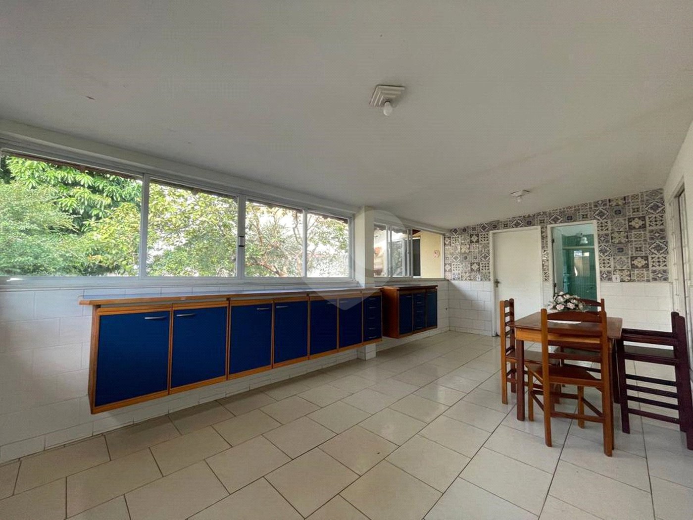 Casa à venda com 4 quartos em Santa Cruz, Rio de Janeiro, RJ