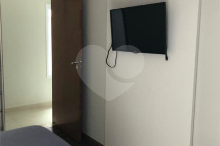 Casa à venda com 3 quartos, sendo 1 suíte, no condomínio Golden Park, Sorocaba - SP