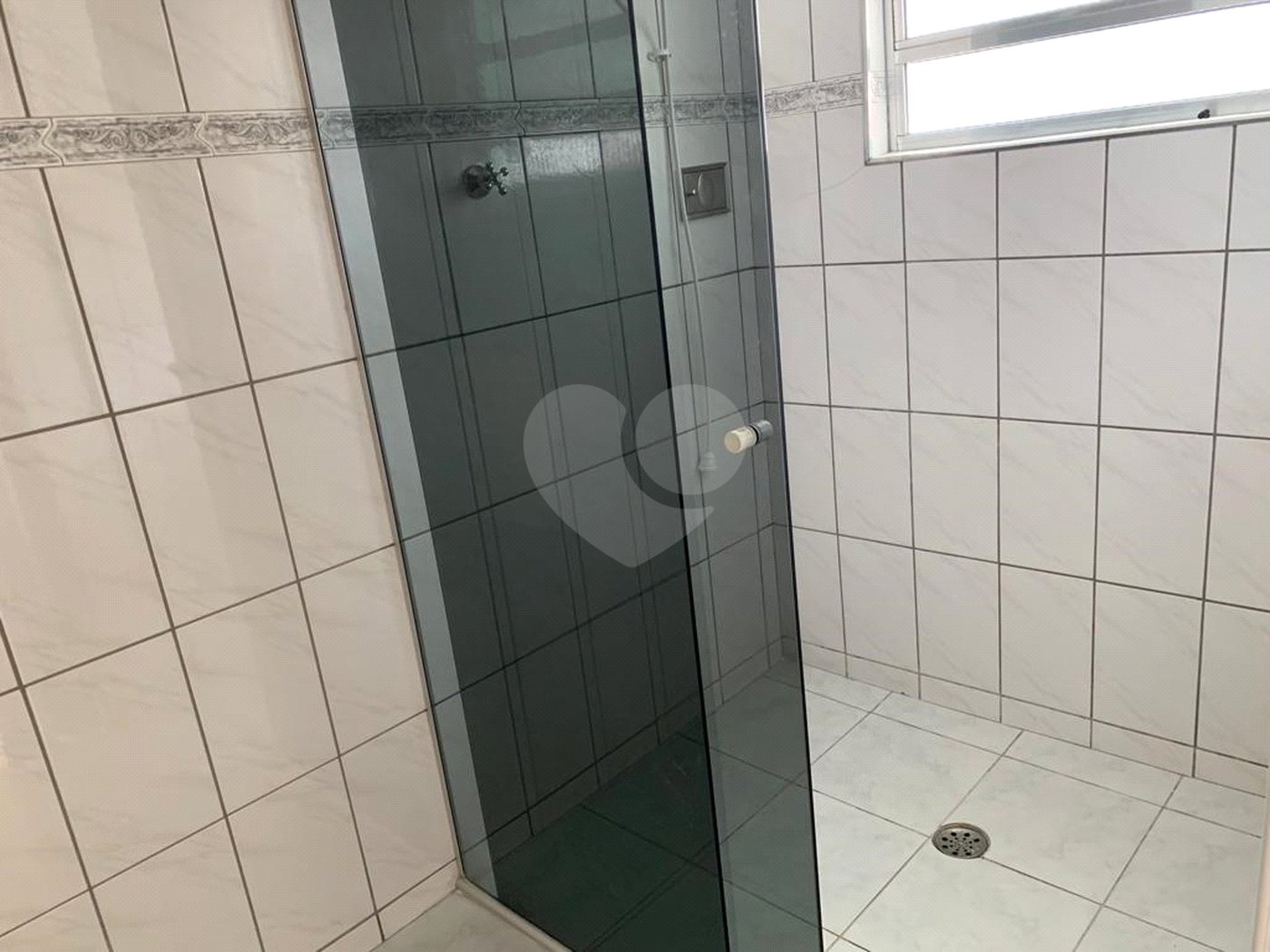 Sobrado à venda com 4 quartos em Parque Edu Chaves, São Paulo, SP