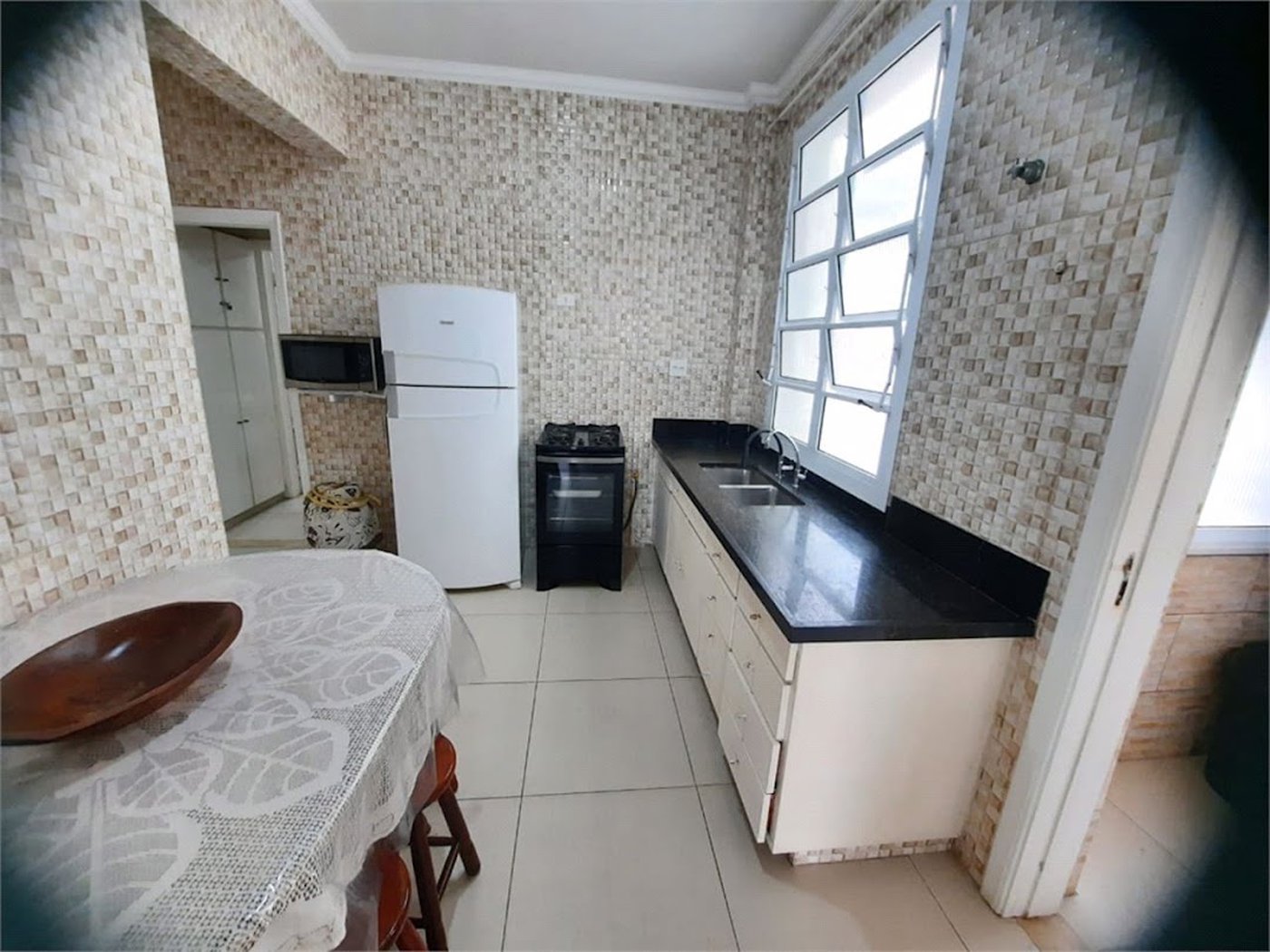 Apartamento com 4 dormitórios à venda, 122 m² por R$ 850.000,00 - Pitangueiras - Guarujá/SP
