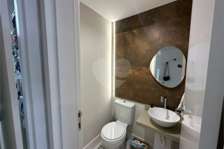 Apartamento à venda com 3 suítes em Vila Romana, São Paulo, SP