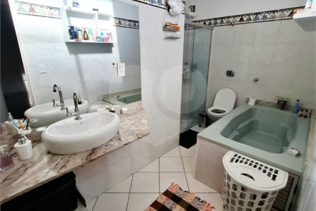 Casa à venda com 3 quartos, sendo 1 suíte, em Jardim São Luiz, Ribeirão Preto, SP