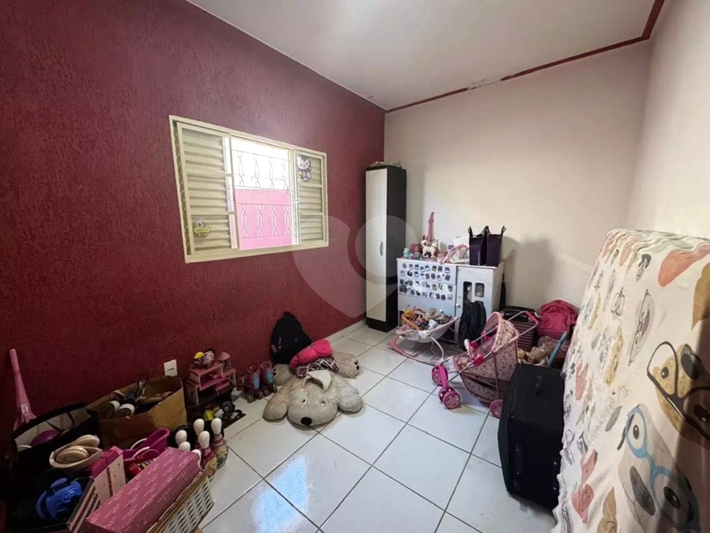 Casa à venda com 3 quartos, sendo 1 suíte, em Vila Maria Isabel, Itapetininga, SP