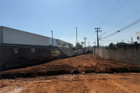 Terreno no Núcleo Res. Silvio Vilari