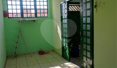 Casa à venda com 3 quartos, sendo 1 suíte, em Conjunto Habitacional Santa Angelina, São Carlos, SP