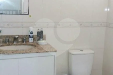 Lindo Sobrado em Condomínio