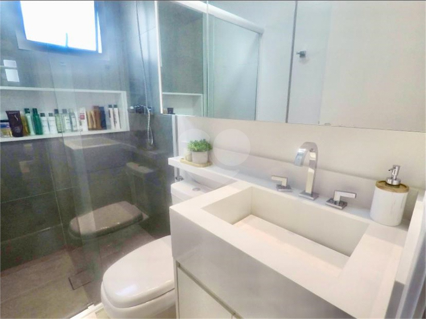 Apartamento à venda Vila Gumercindo - 2 dormitórios, 1 suíte, 1 vaga