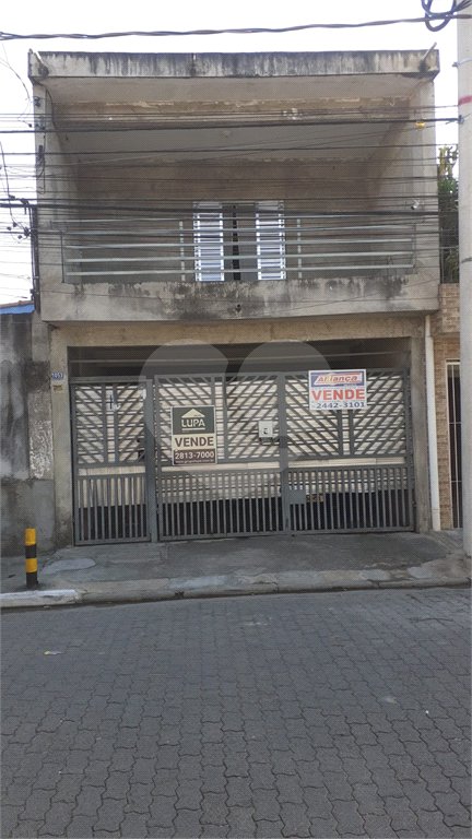 Sobrado à venda com 3 quartos em Jardim Presidente Dutra, Guarulhos, SP