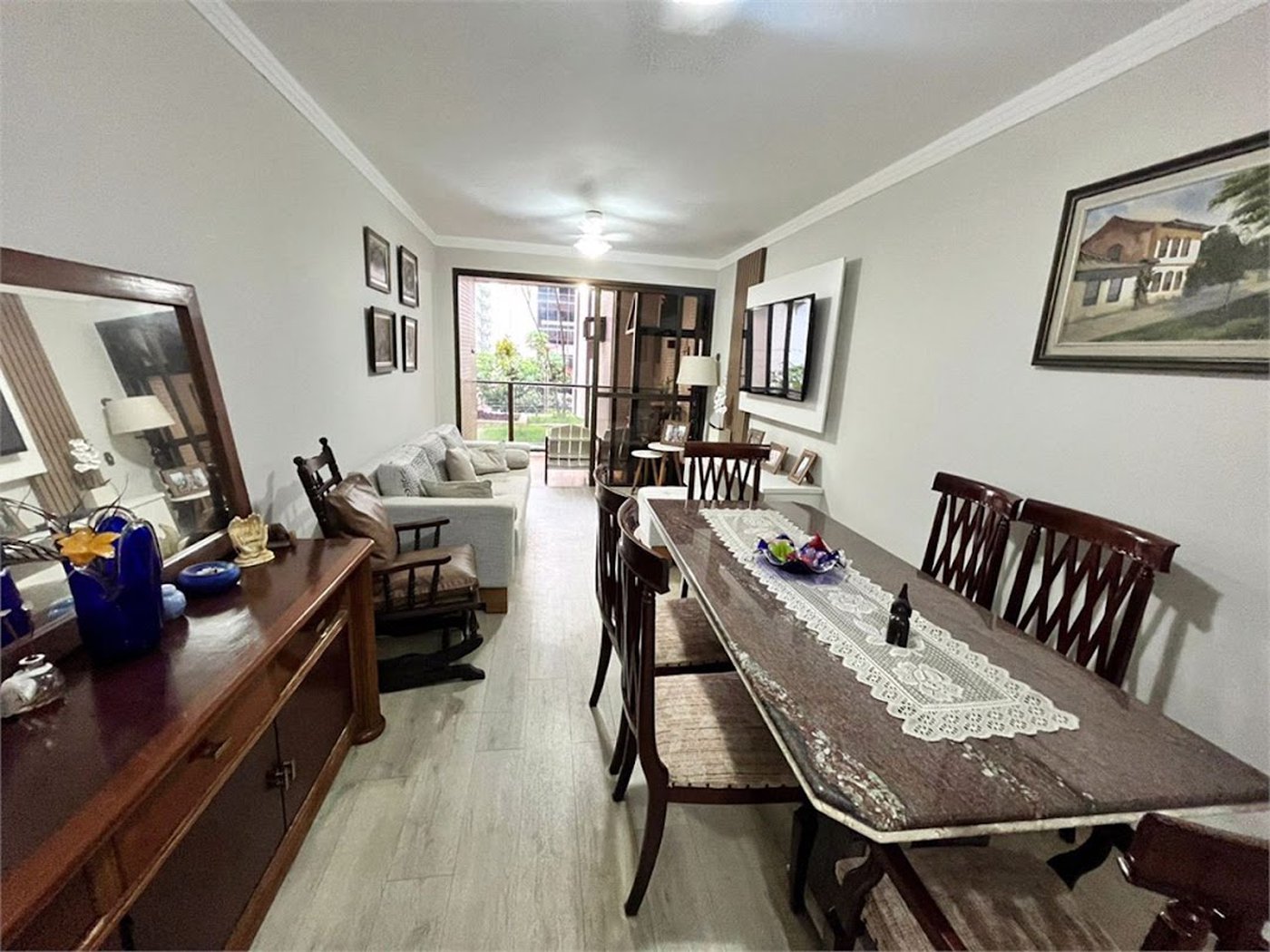 Apartamento com 2 Quartos e 2 Vagas à Venda em Pitangueiras – Guarujá/SP