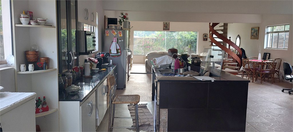 Casa à venda com 4 quartos, sendo 2 suítes, em Rio Acima, Mairiporã, SP