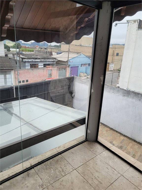 Casa à venda com 4 quartos, sendo 2 suítes,  em Vila Bela Flor, Mogi das Cruzes, SP