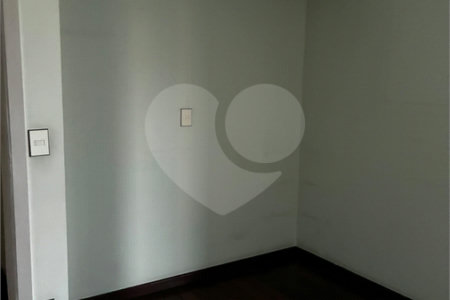 Apartamento à venda com 4 quartos, sendo 2 suítes, em Aclimação, São Paulo, SP