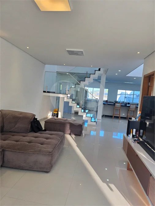 Casa á Venda 185m², 3 quartos- Residencial Solaris- Mogi das Cruzes