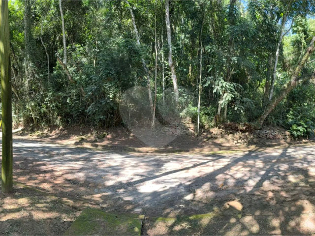Terreno à venda no condomínio Alpes da Cantareira, Mairiporã - SP