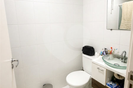 Apartamento à venda com 2 quartos, sendo 1 suíte, em Vila Assis Brasil, Mauá, SP