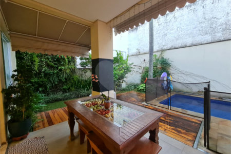 Casa à venda com 4 suítes no condomínio Villaggio DI Palme, São Paulo - SP