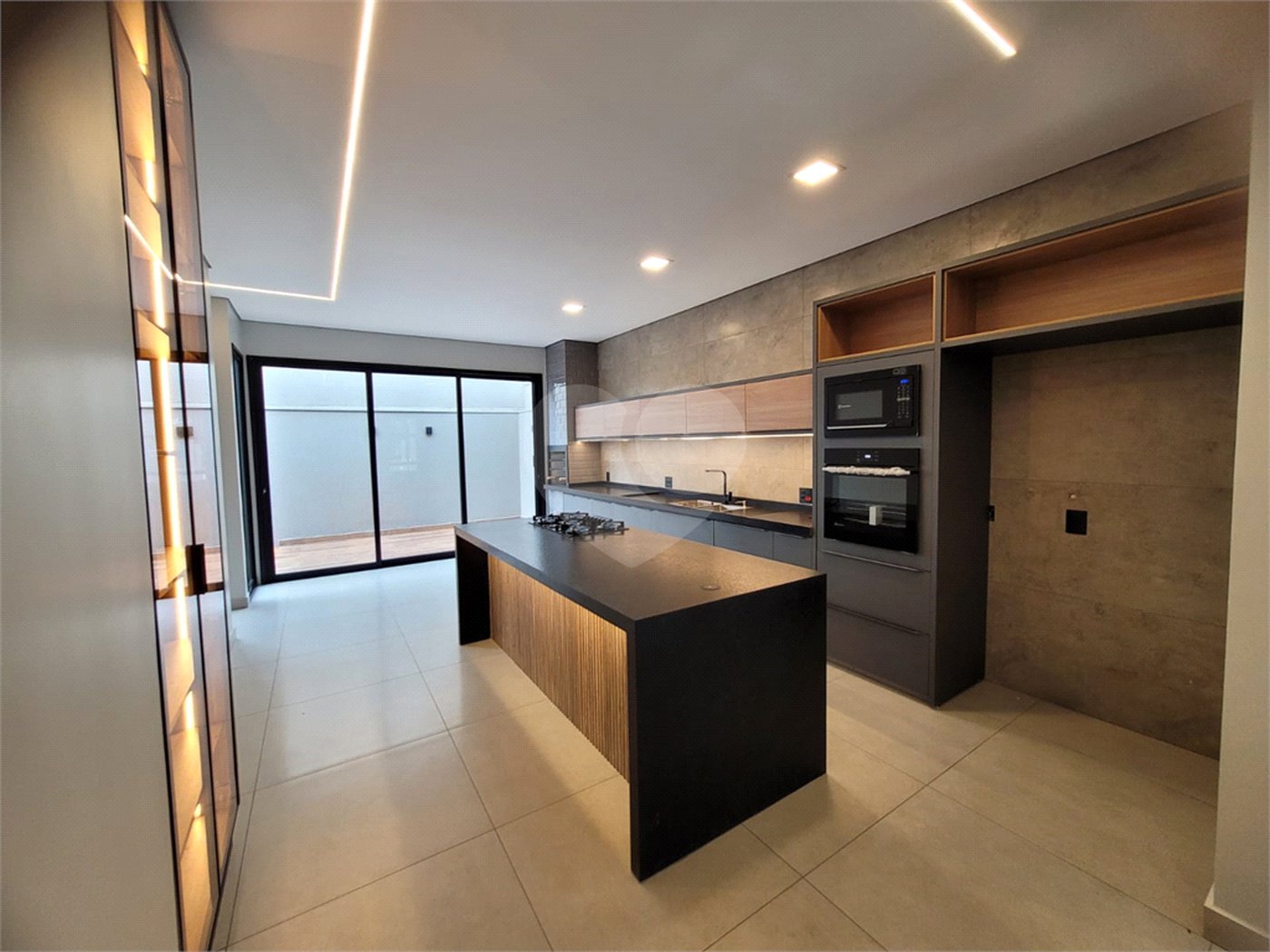 Casa à venda com 3 suítes no condomínio Residencia Valencia - Ilha Turia, Ribeirão Preto - SP