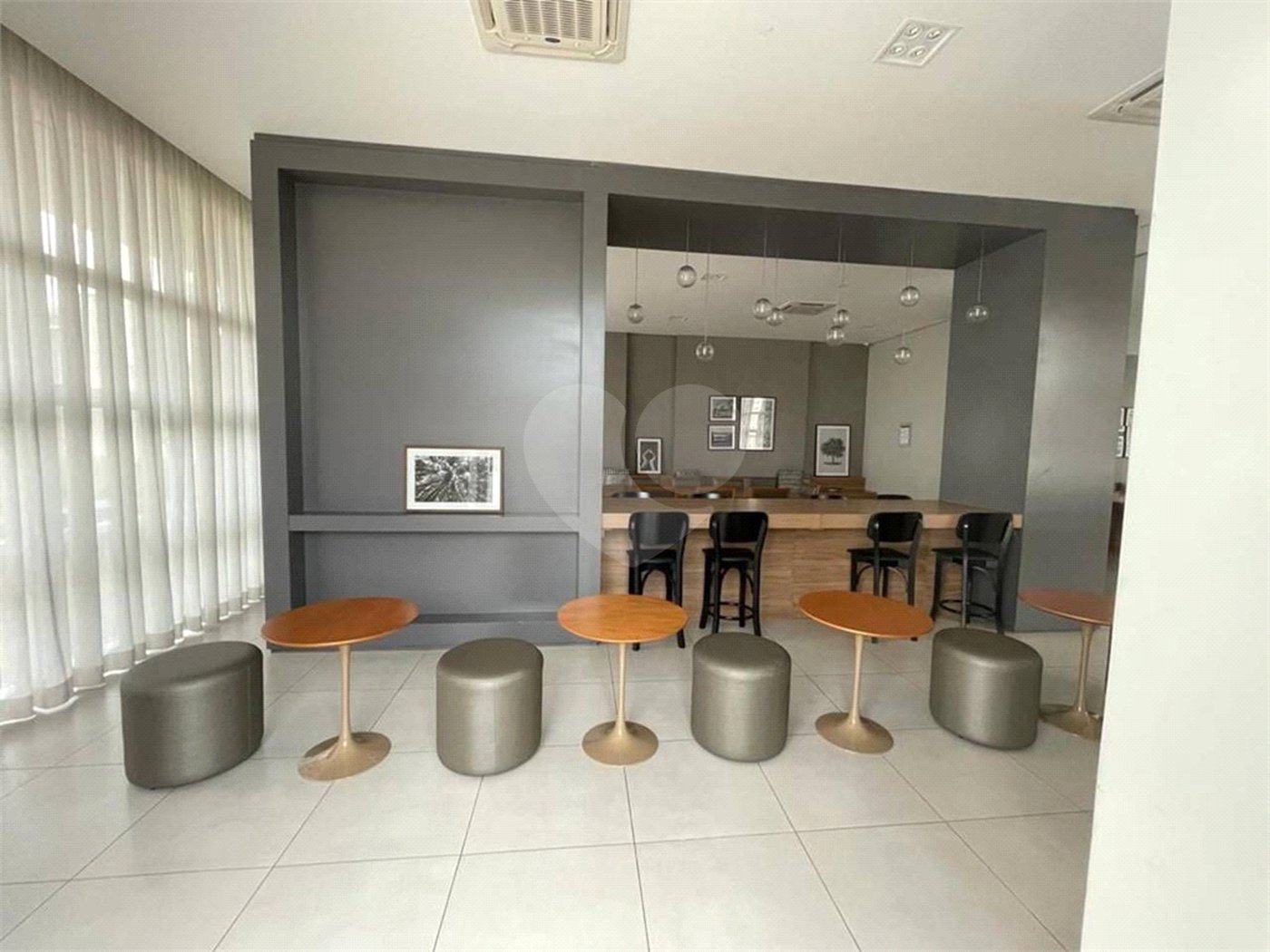 Apartamento à venda com 3 quartos, sendo 1 suíte,  em Vila Gomes Cardim, São Paulo, SP
