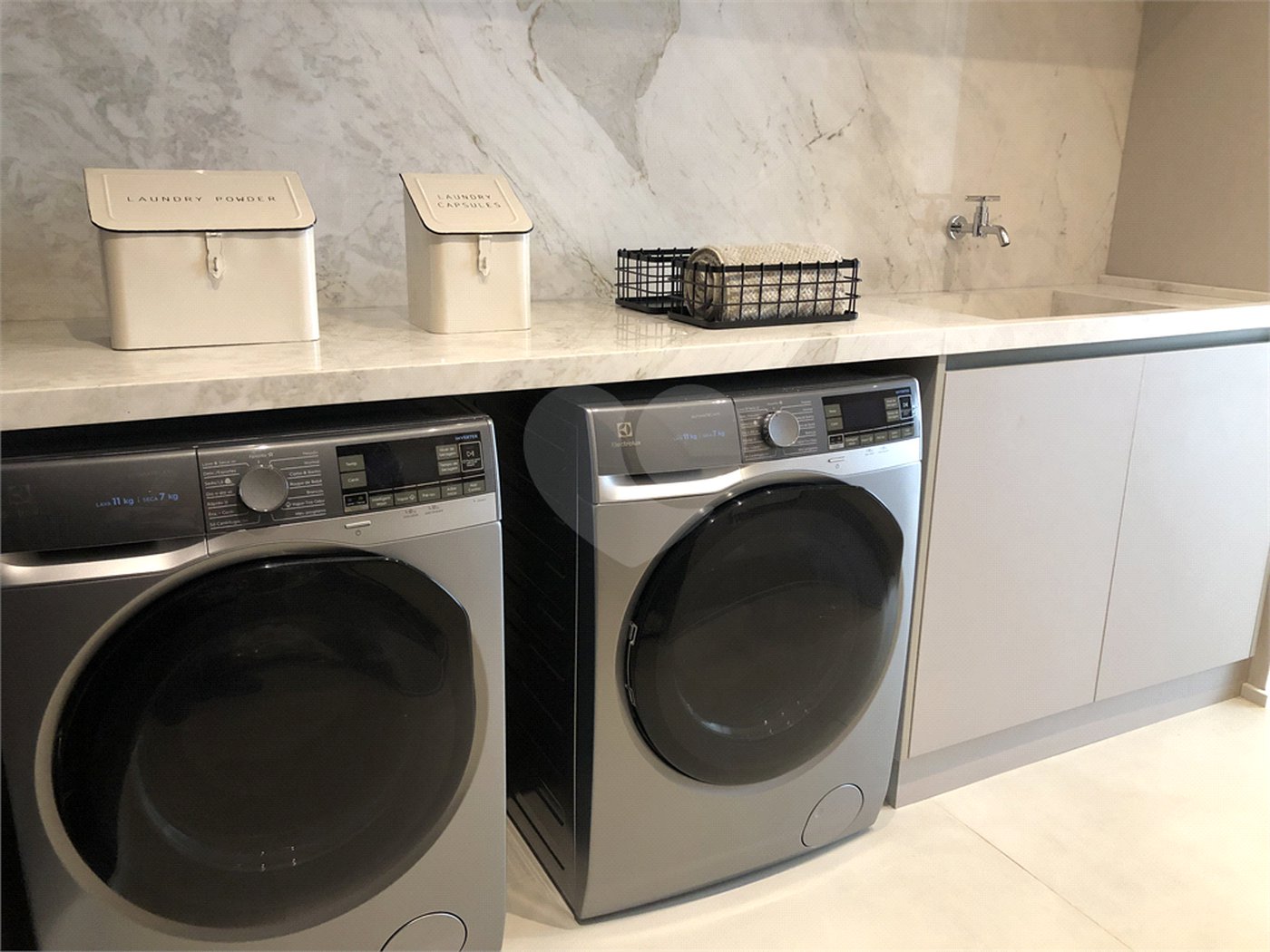 Apartamento à venda com 5 quartos, sendo 4 suítes, em Pinheiros, São Paulo, SP