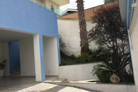 Sobrado à venda com 3 quartos, sendo 1 suíte, em Jardim do Lago, Atibaia, SP