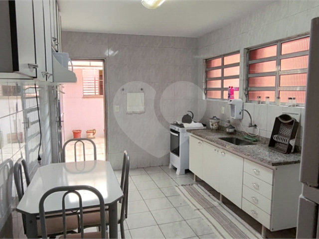 Casa à venda com 3 quartos, sendo 1 suíte,  em Santana, São Paulo, SP
