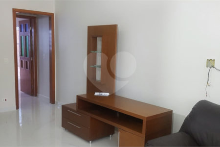 Sobrado à venda com 4 quartos, sendo 2 suítes, em Vila Hamburguesa, São Paulo, SP