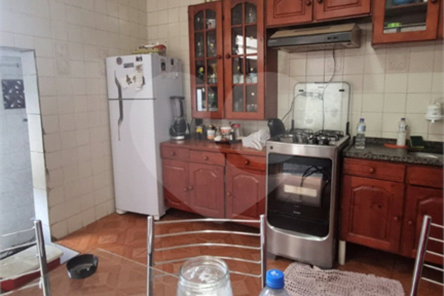 Sobrado à venda com 2 quartos, sendo 1 suíte, em Tremembé, São Paulo, SP