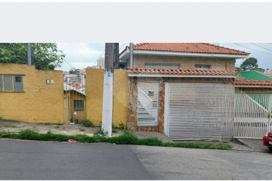 Sobrado à venda com 3 quartos, sendo 1 suíte, em Vila Constança, São Paulo, SP