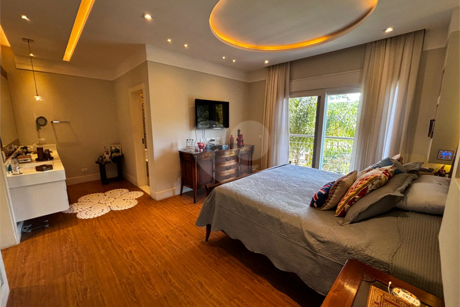 Casa à venda com 4 quartos, sendo 3 suítes, no condomínio Reserva Nova Cantareira, São Paulo - SP