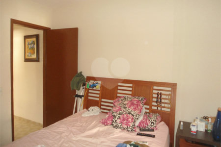 Sobrado à venda com 3 quartos em Vila Gomes, São Paulo, SP