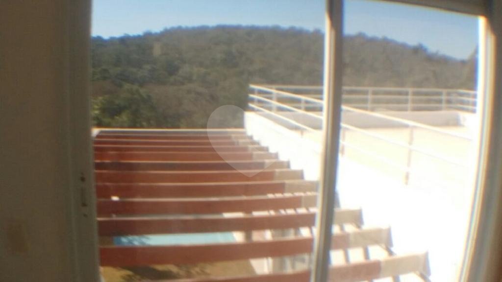 Sobrado à venda com 3 suítes em Seerra da Cantareira, Mairiporã, SP
