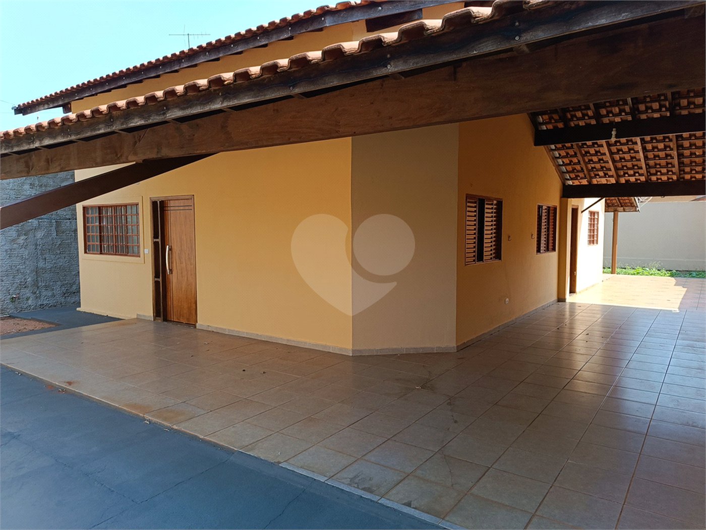 Casa à venda com 3 quartos em Parque São Carlos, Três Lagoas, MS