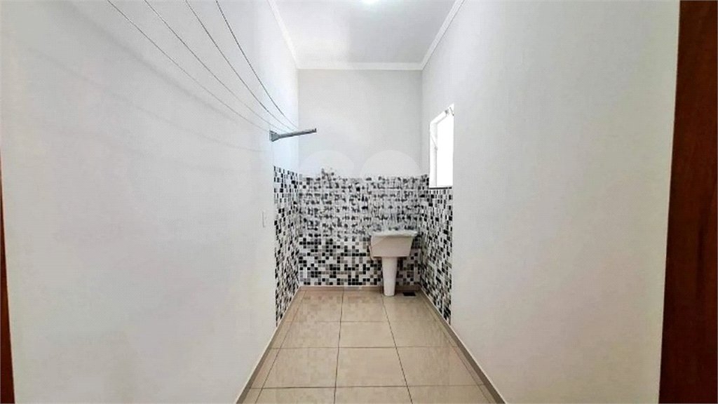 Casa à venda com 3 quartos, sendo 1 suíte, no condomínio Mirante dos Ipes, Salto - SP