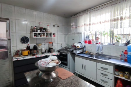 Casa à venda com 3 quartos, sendo 1 suíte, em Mirandópolis, São Paulo, SP