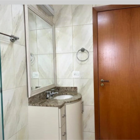 Apartamento à venda com 4 quartos, sendo 1 suíte,  em Saúde, São Paulo, SP