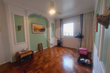 Apartamento à venda com 3 quartos, sendo 1 suíte,  em Jardim Paulista, São Paulo, SP