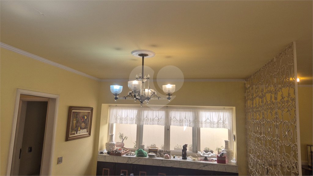 Casa à venda com 4 quartos, sendo 3 suítes,  no condomínio Chácara das Rosas, São Paulo - SP