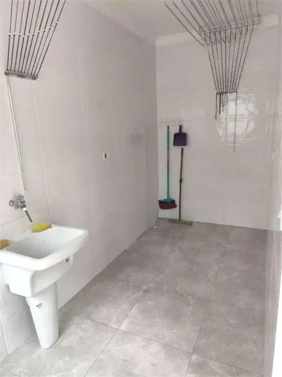 Sobrado à venda com 4 quartos, sendo 2 suítes,  em Lapa, São Paulo, SP