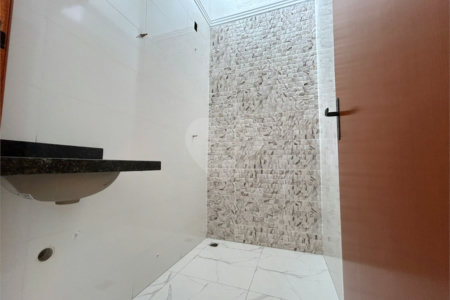 Casa de Vila à venda com 2 quartos, sendo 1 suíte, em Vila Nova Sorocaba, Sorocaba, SP