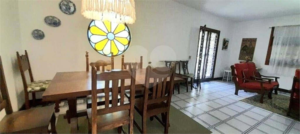 Casa à venda com 3 quartos, sendo 1 suíte,  em Corta Vento, Teresópolis, RJ