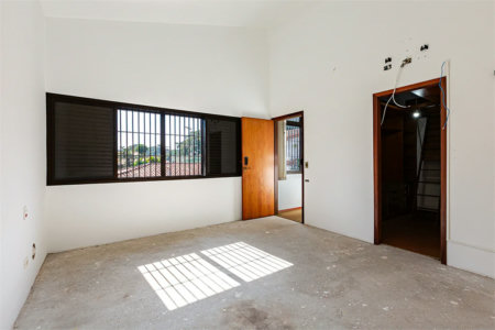 Casa à venda com 6 quartos, sendo 4 suítes, em Butantã, São Paulo, SP
