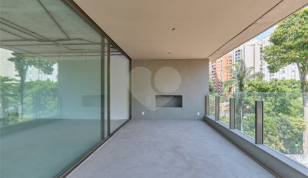 Apartamento à venda com 4 suítes em Vila Nova Conceição, São Paulo, SP